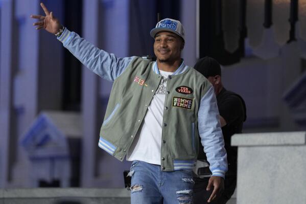 Lions take Tennessee QB Hooker on busy 2nd day of NFL draft AP News